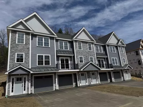 87 Kearsarge Ln, Tilton, NH 03276