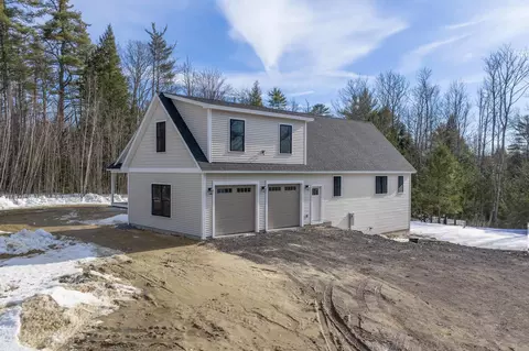 80 Hatch Corner Rd, Meredith, NH 03253