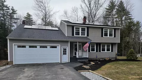4 Cedar Ln, Bow, NH 03304