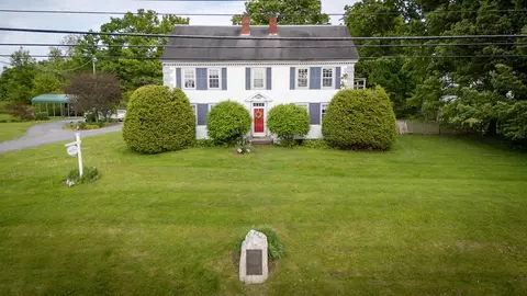 412 Dartmouth College Hwy, Haverhill, NH 03765