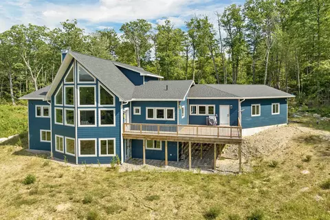 60 Blake Hill Rd, Ossipee, NH 03814