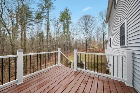 Exterior - 24 Prescott Rd, Epping, NH 03042 photo 4 of 7