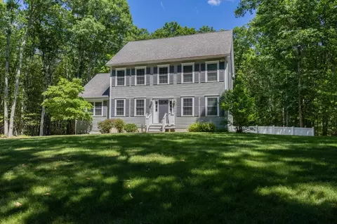 18 Piscataqua Rd, Dover, NH 03820