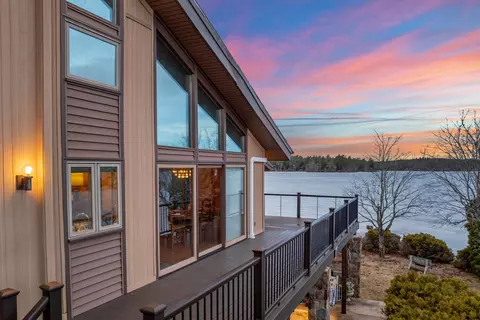 26 Myrtle Dr, Moultonborough, NH 03254