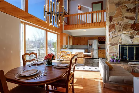 26 Myrtle Dr, Moultonborough, NH 03254