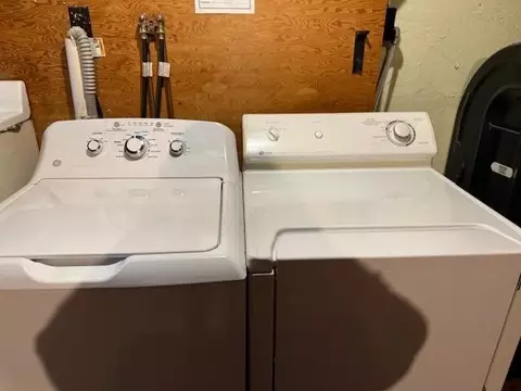 77 Ayers St, Barre, VT 05641 photo 5