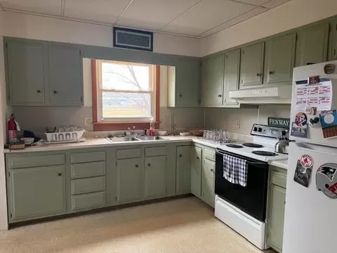 77 Ayers St, Barre, VT 05641 photo 8