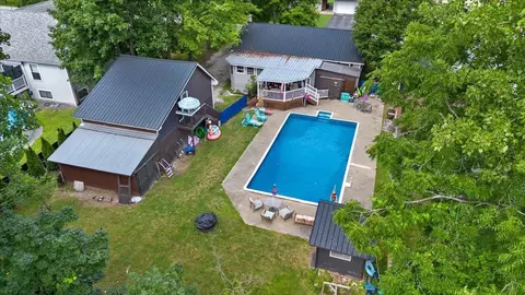 49 Russell St, Saint Albans, VT 05478