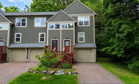 106 E Redrock Dr, Burlington, VT 05401