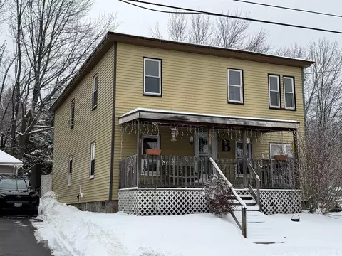 376 High St, Berlin, NH 03570