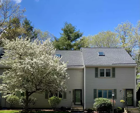 63 E Meadow Way, Manchester, NH 03109