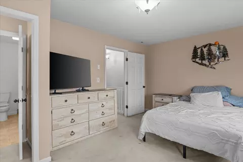 Bedroom - 433 Westview Cir, Williston, VT 05495 photo 3 of 5