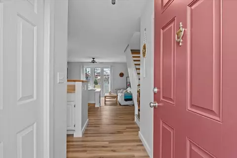 Entry Way - 433 Westview Cir, Williston, VT 05495 photo 1 of 5