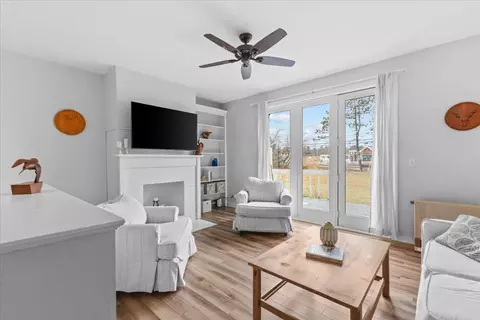 Living - 433 Westview Cir, Williston, VT 05495 photo 1 of 8