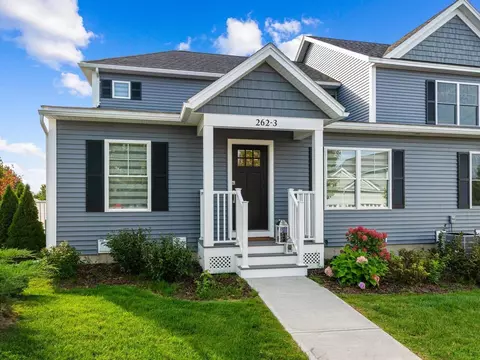 262 Midland Ave #3, South Burlington, VT 05403