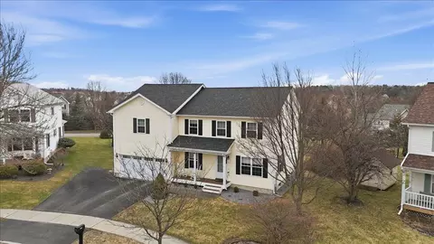11 Floral St, South Burlington, VT 05403