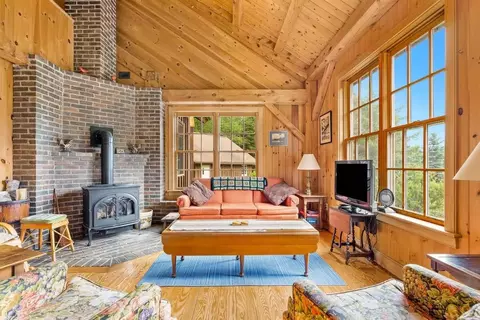 Living - 65 Bentley Ln, Jericho, VT 05465 photo 1 of 5