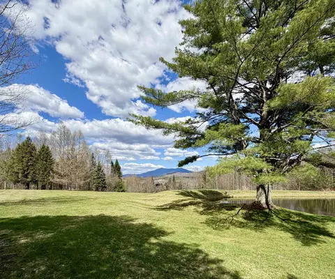 65 Bentley Ln, Jericho, VT 05465