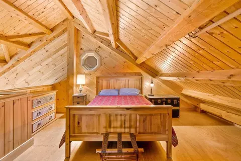 Bedroom - 65 Bentley Ln, Jericho, VT 05465 photo 1 of 5