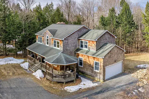 556 Saw Mill Rd, Wardsboro, VT 05355