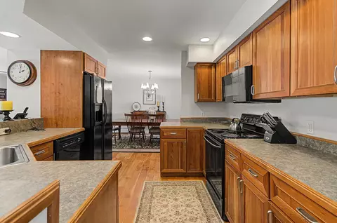 Kitchen - 38 Tranquility Rd #84, Stowe, VT 05672 photo 3 of 5