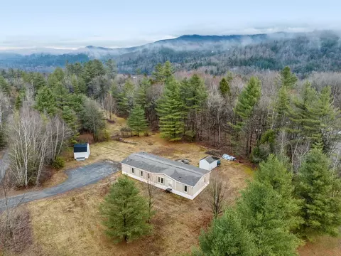 96 Lower Pines Rd, Warren, VT 05674