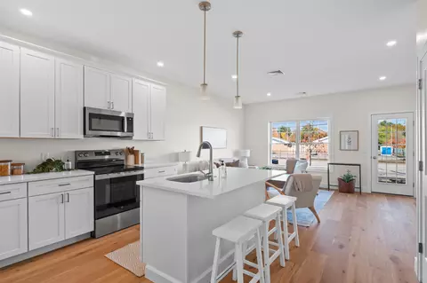 15 Suffolk Dr #2, Concord, NH 03303