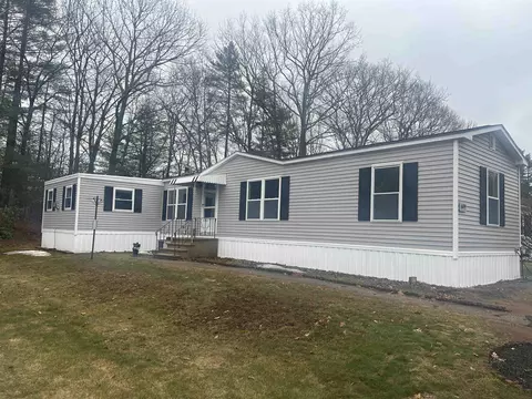 609 Sherwood Gln, Somersworth, NH 03878
