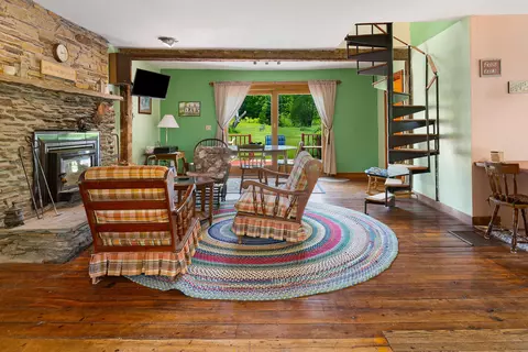Living - 1078 Brook Rd, Marshfield, VT 05658 photo 2 of 8