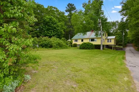 11 Emery Ln, Wakefield, NH 03830