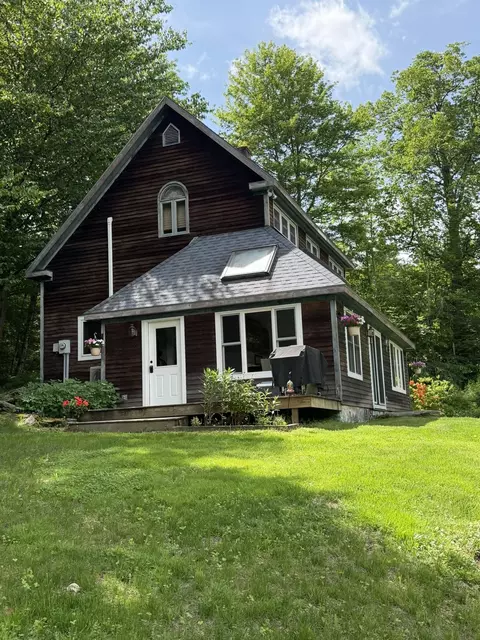371 Maplewood Cmn, Moretown, VT 05660