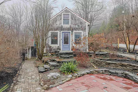 60 Wilder St, Peterborough, NH 03458