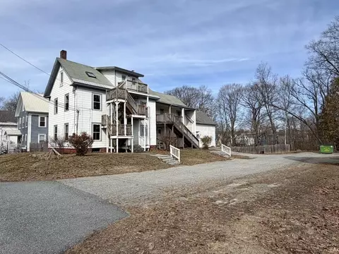 28 East St, Claremont, NH 03743