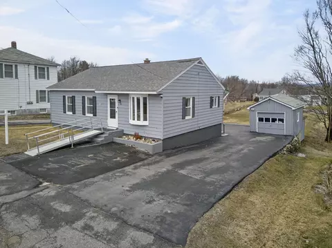 576 Hillside Ave, Berlin, NH 03570