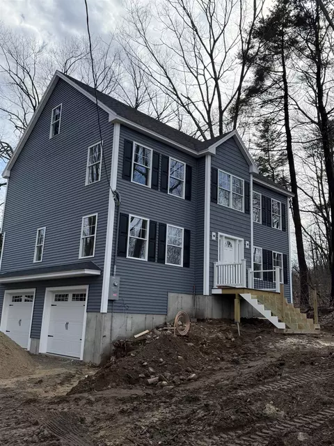 15 Henry St # A, Salem, NH 03079