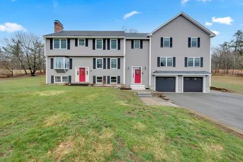 25 Riverview Cir, Litchfield, NH 03052