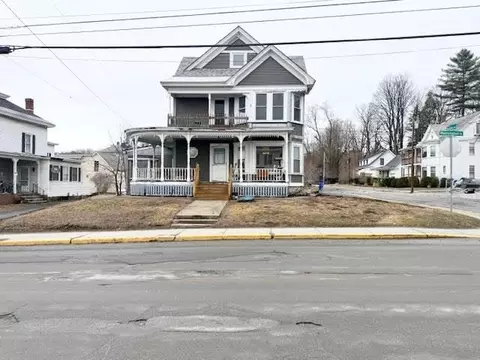 102 Washington St, Barre, VT 05641