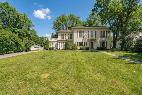 223 High St, Somersworth, NH 03878