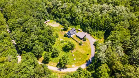 198 E Hill Rd, Wardsboro, VT 05355