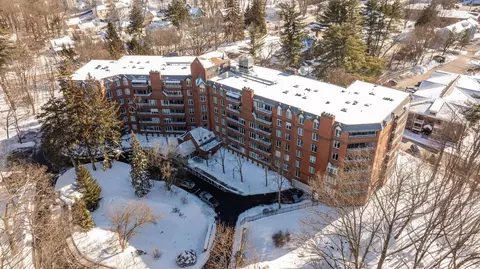 300 River Rd #501, Manchester, NH 03104