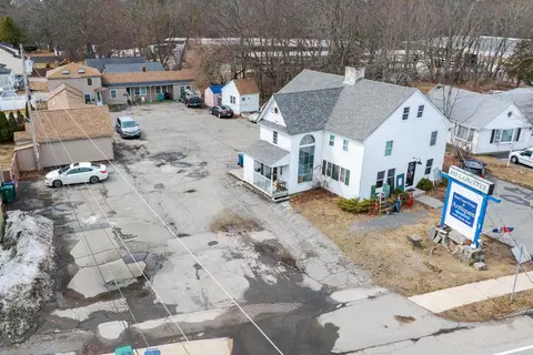 852 Lafayette Rd, Hampton, NH 03842