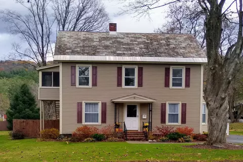 76 South St, Proctor, VT 05765