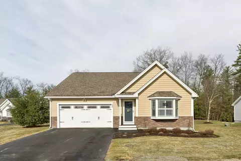 11 Castle Ct, Kingston, NH 03848
