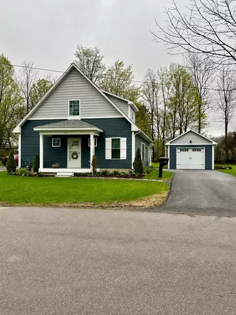 131 Lincoln Ave, Saint Albans, VT 05478