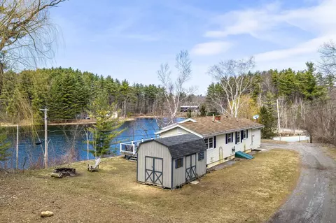 42 Overlook Rd, Pownal, VT 05261