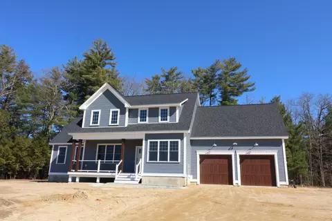 8 Stone Creek Dr, Brentwood, NH 03833