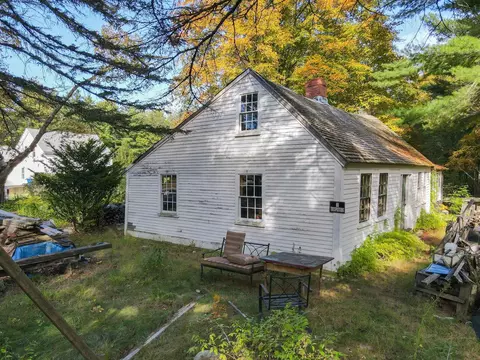 42 Bear Hill Rd, Newton, NH 03858