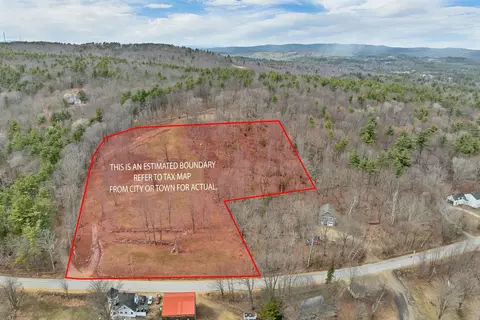 7298 Oak Hill Rd, Loudon, NH 03307