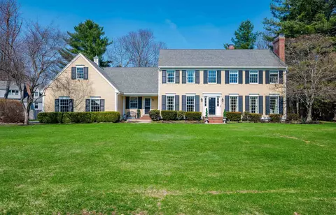 39 Isaac Lucas Cir, Dover, NH 03820