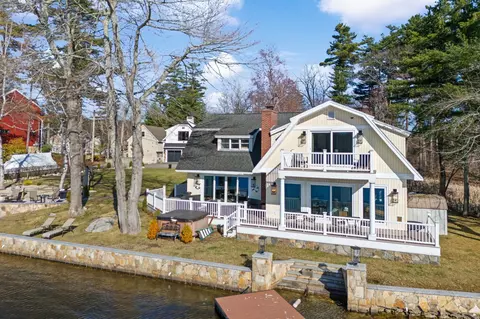 29-31 Walkeys Rd, Windham, NH 03087